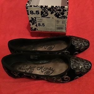 Naughty monkey yuna flats black size 8.5